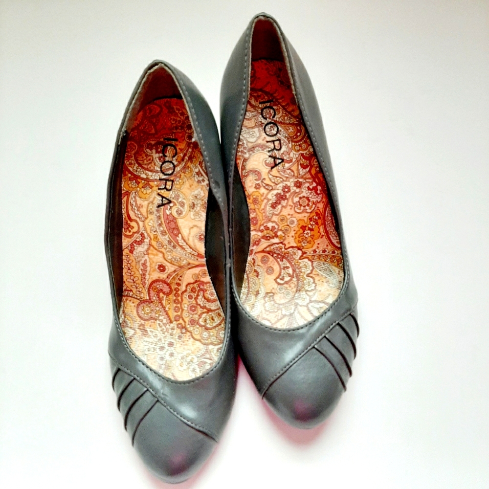 Gray Shoes